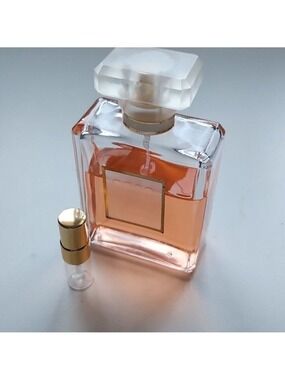 CHANEL | COCO Mademoiselle 2 ml perfume sample spray